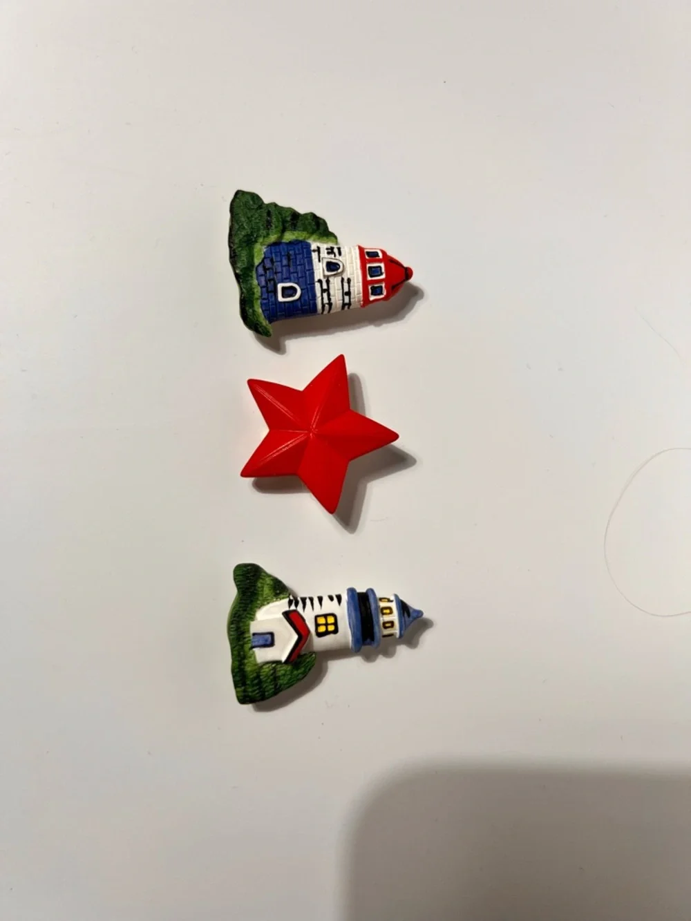 Quacker Factory assorted button covers. - Picture 2 of 8